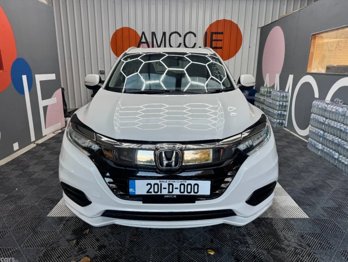 Honda Vezel SUV, Petrol Hybrid, 2020, White