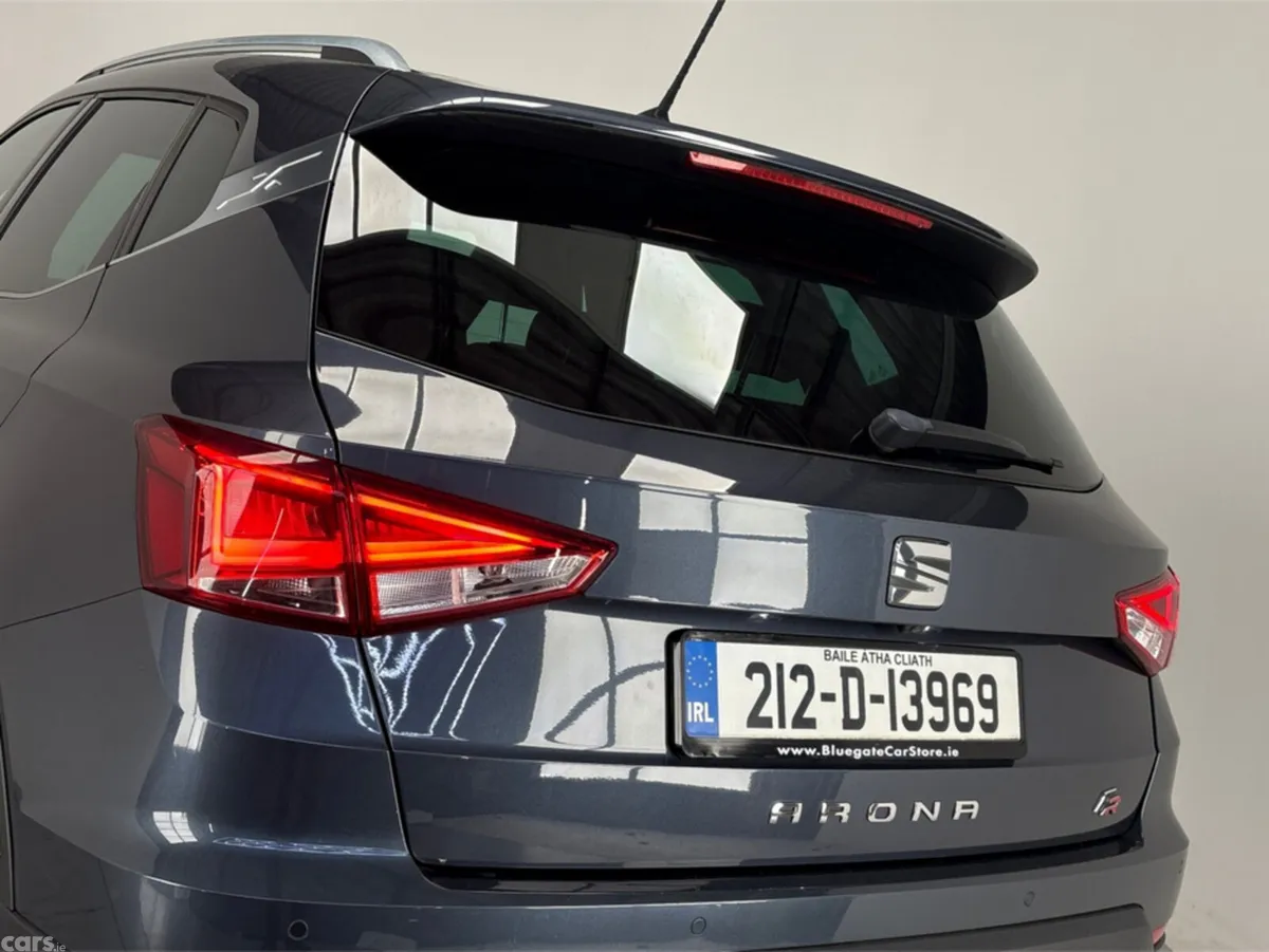 SEAT Arona Hatchback, Petrol, 2021, Grey