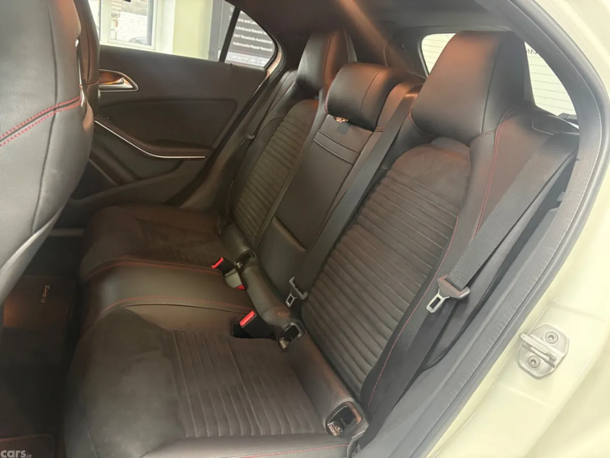 Mercedes-Benz A-Class Hatchback, Petrol, 2014, White