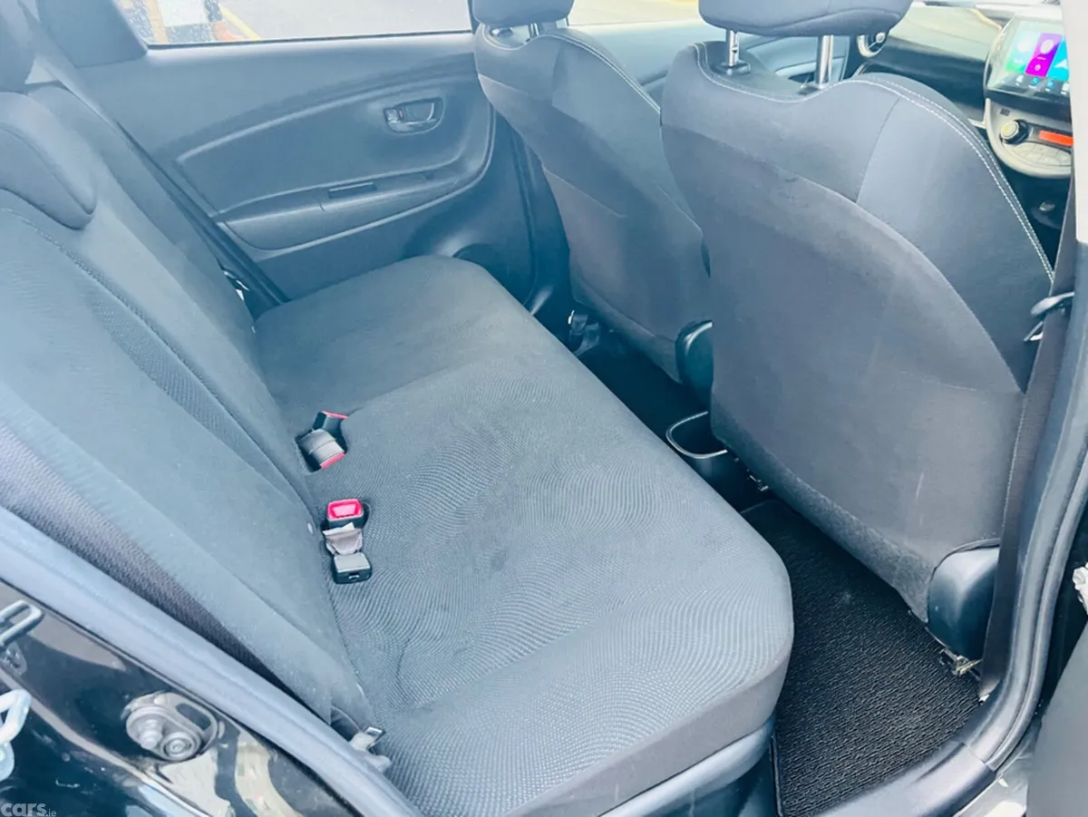 Toyota Yaris Hatchback, Petrol Hybrid, 2017, Black