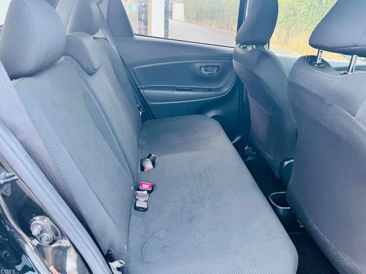 Toyota Yaris Hatchback, Petrol Hybrid, 2017, Black