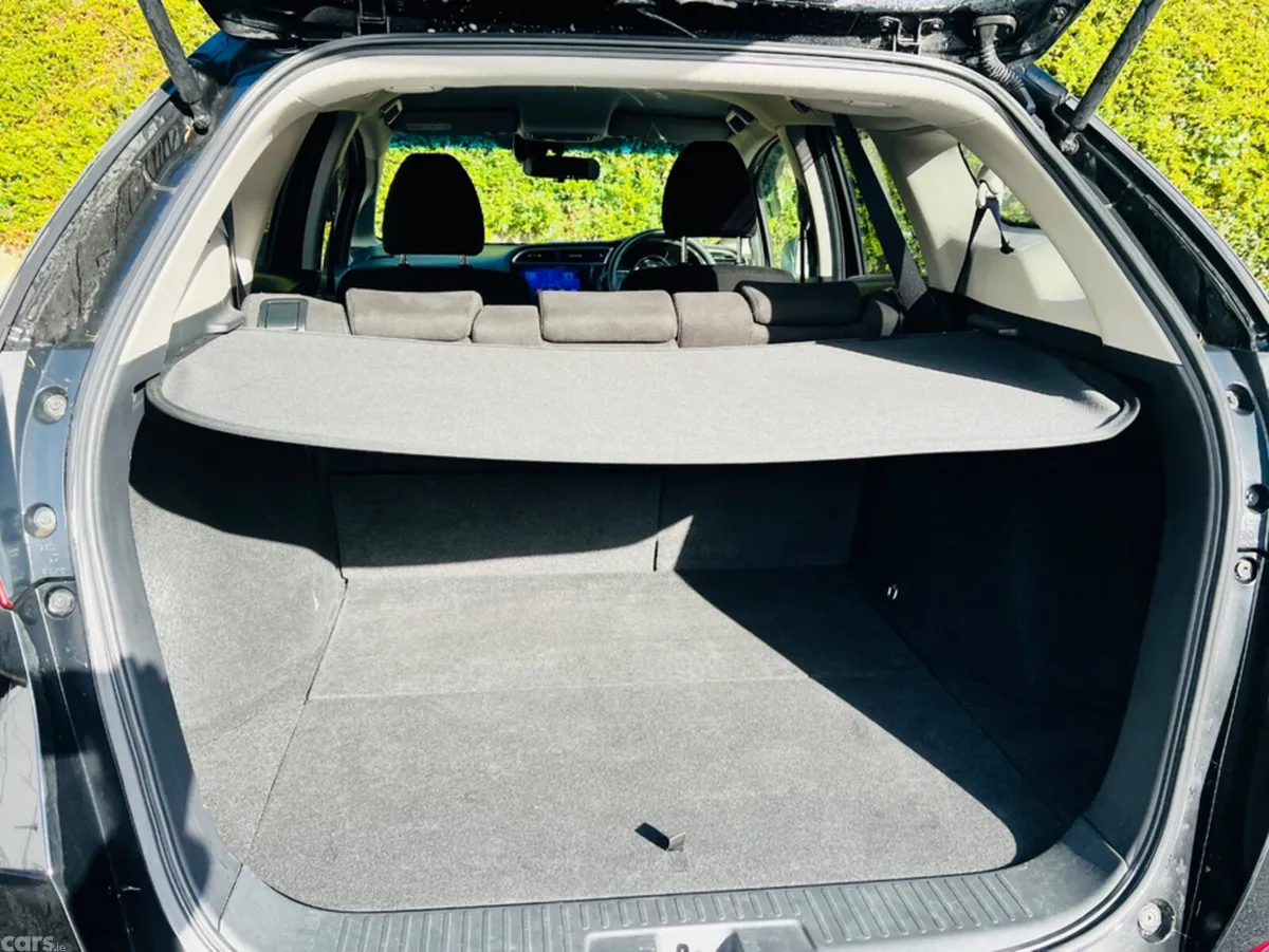 Honda Shuttle Hatchback, Petrol Hybrid, 2020, Black