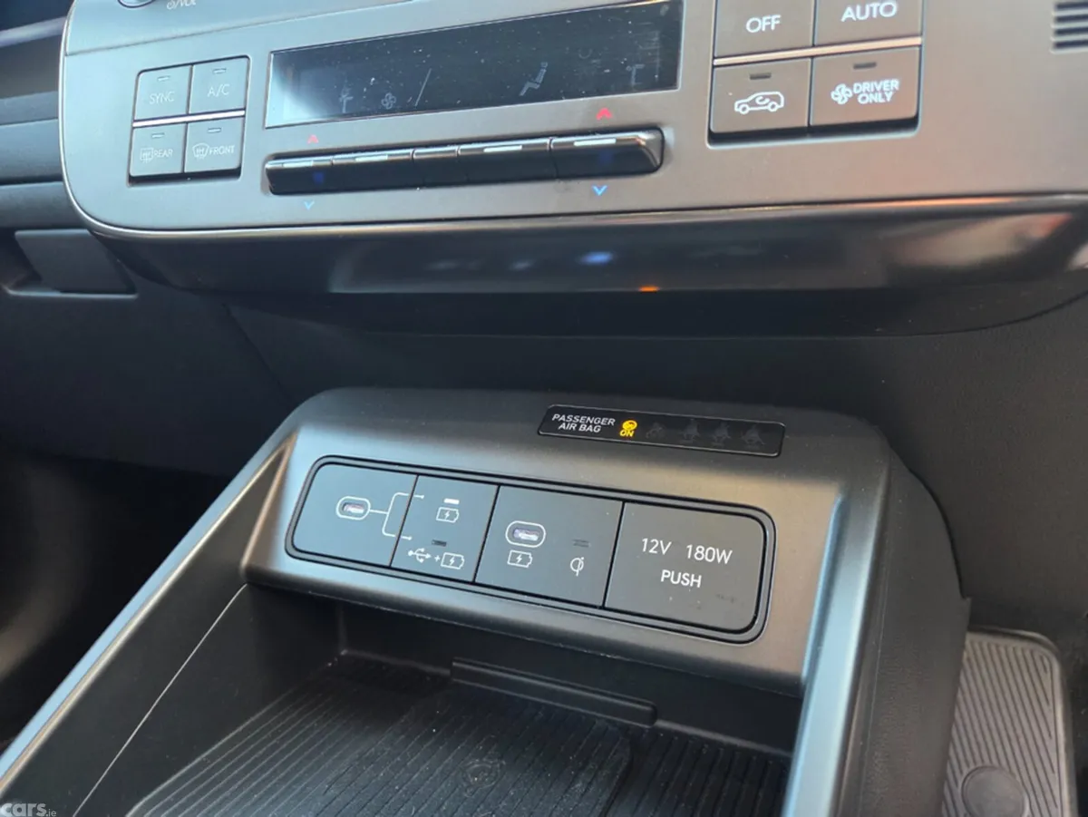 Hyundai KONA Hatchback, Electric, 2024, Blue