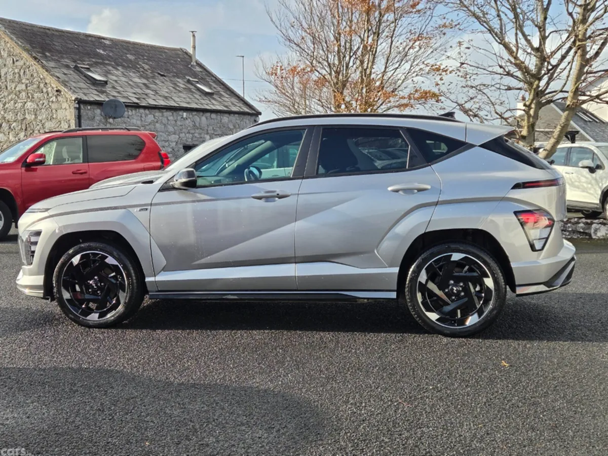 Hyundai KONA Hatchback, Electric, 2025, Silver