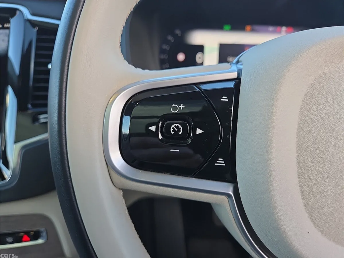 Volvo XC90 SUV, Petrol Plug-in Hybrid, 2022, White