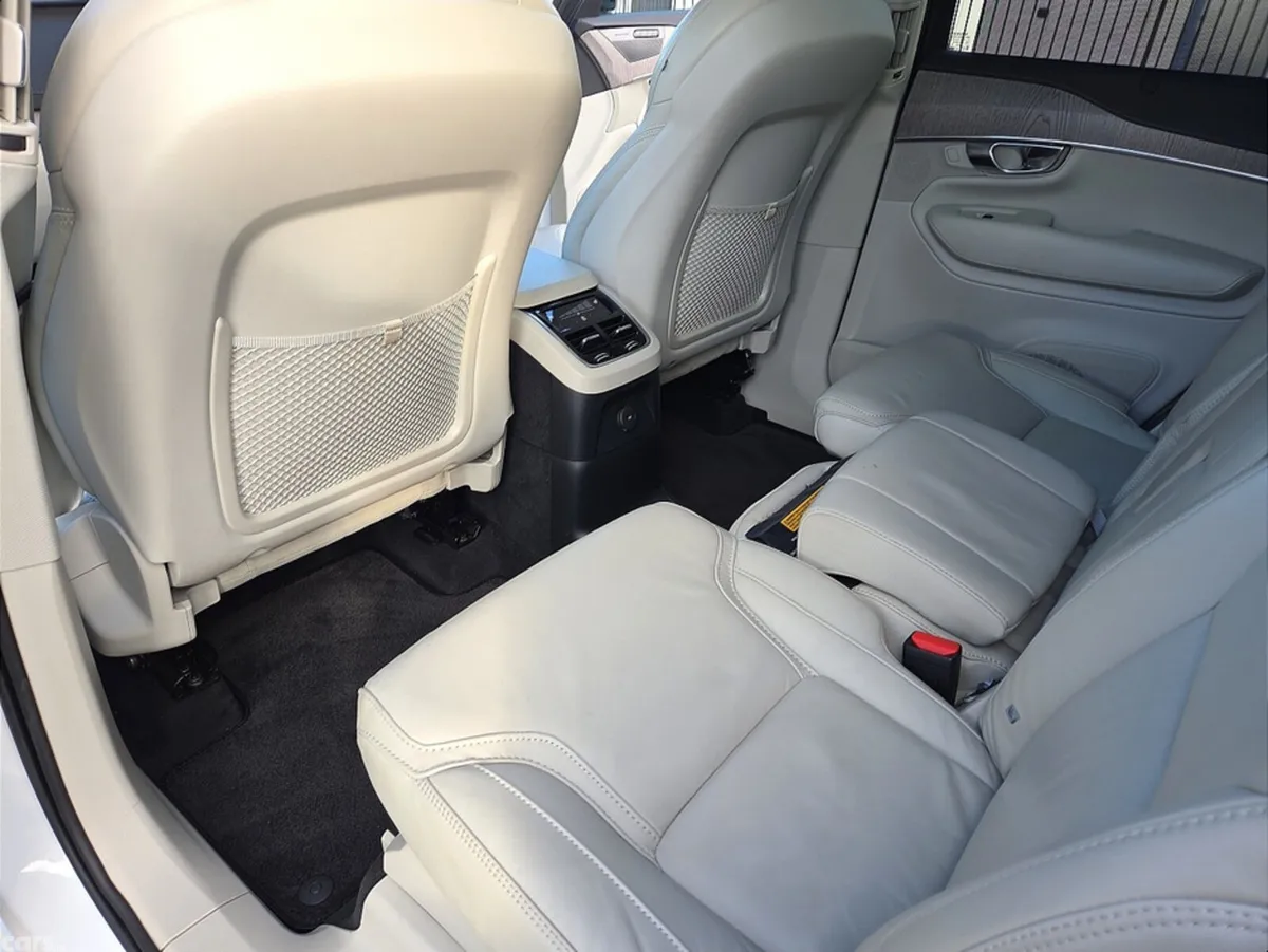 Volvo XC90 SUV, Petrol Plug-in Hybrid, 2022, White