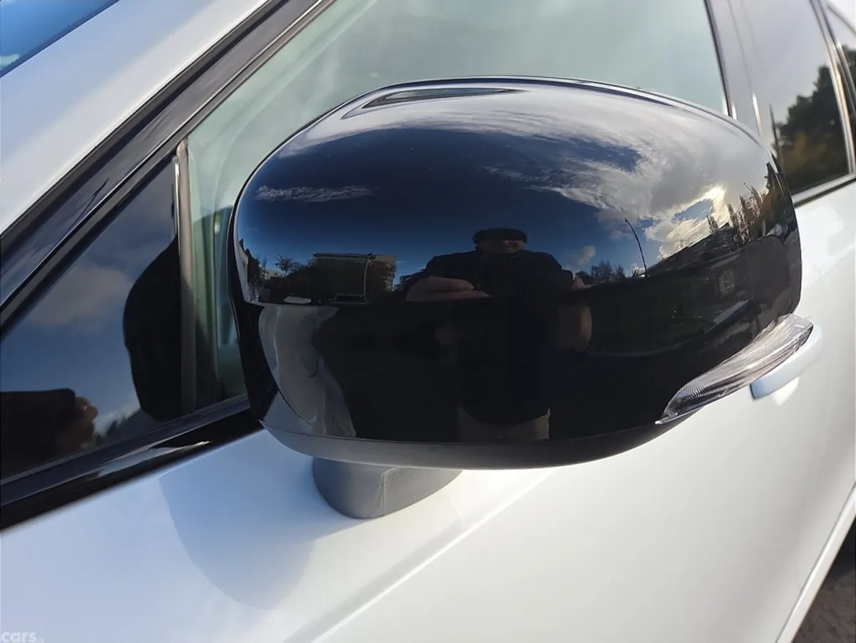 Volvo XC90 SUV, Petrol Plug-in Hybrid, 2022, White
