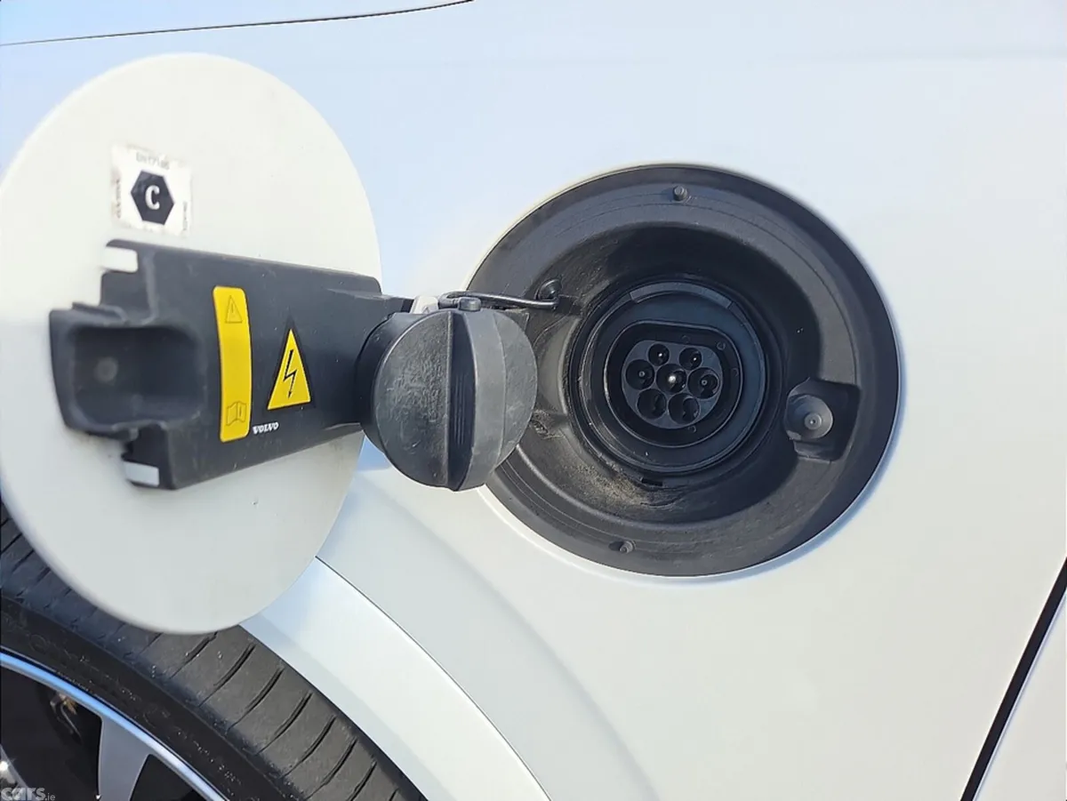 Volvo XC90 SUV, Petrol Plug-in Hybrid, 2022, White