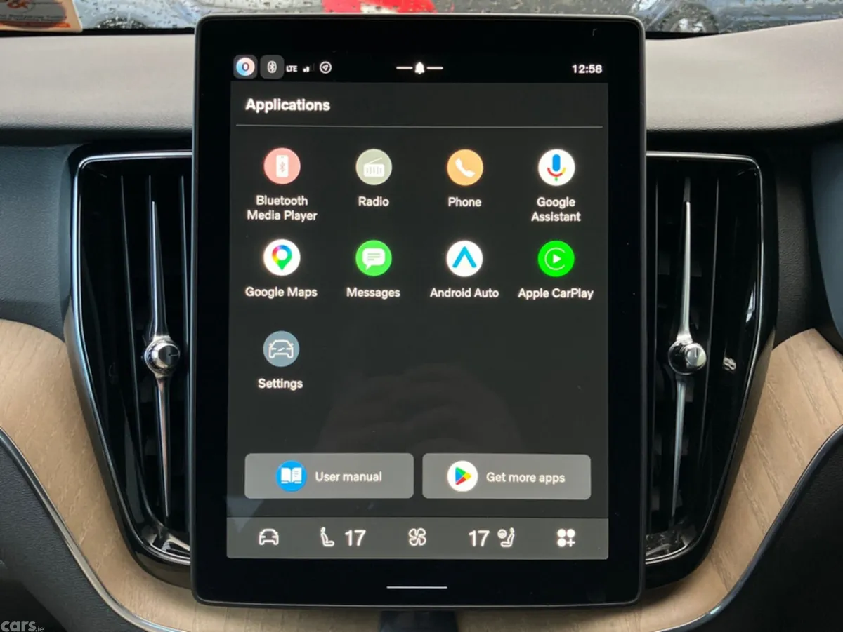 Volvo XC60 SUV, Petrol Plug-in Hybrid, 2025, Blue