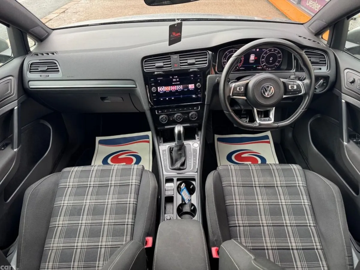 Volkswagen Golf Hatchback, Diesel, 2019, Silver