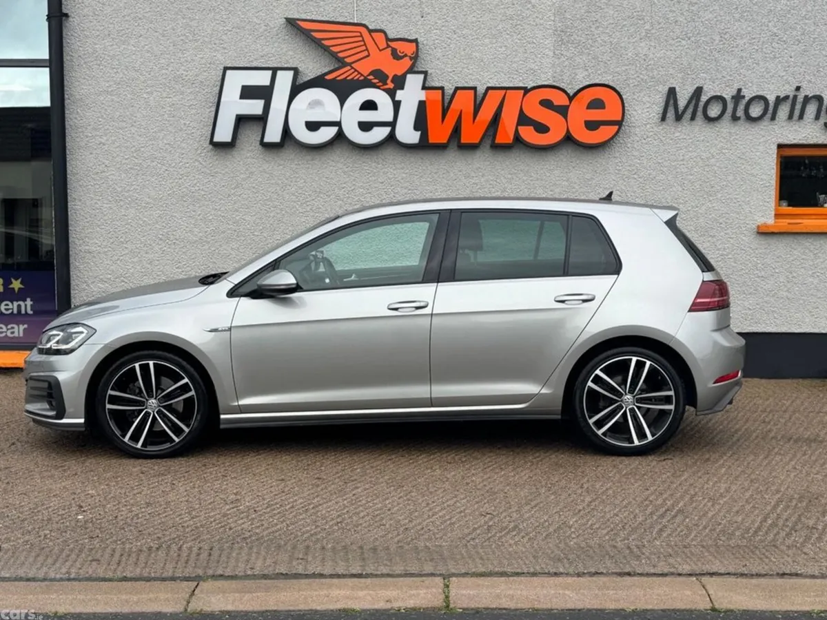 Volkswagen Golf Hatchback, Diesel, 2019, Silver