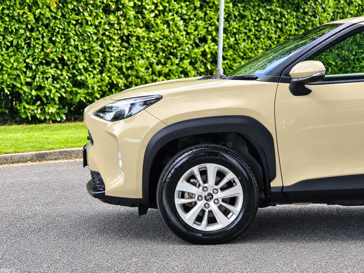 Toyota Yaris Cross SUV, Petrol Hybrid, 2020, Beige