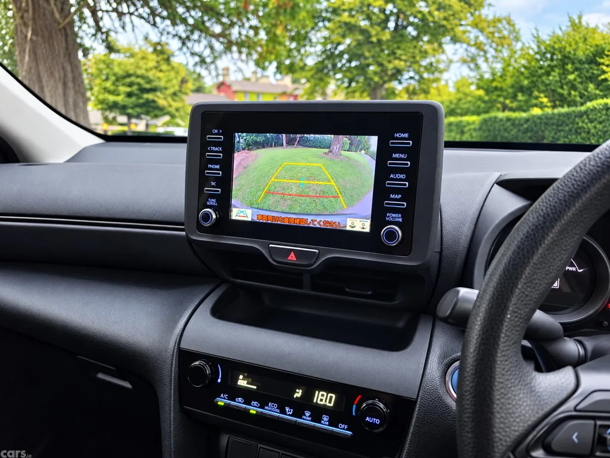 Toyota Yaris Cross SUV, Petrol Hybrid, 2020, Beige