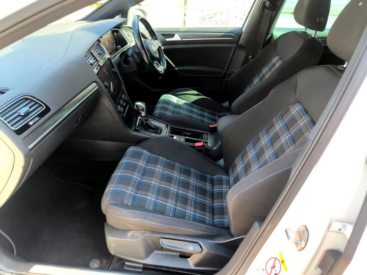 Volkswagen Golf Hatchback, Petrol Plug-in Hybrid, 2020, White