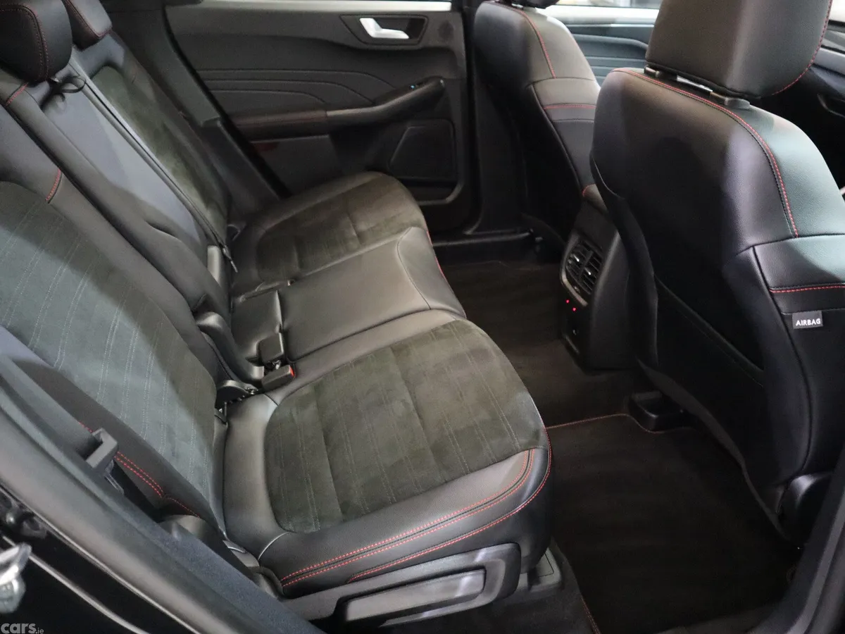 Ford Kuga SUV, Petrol Hybrid, 2024, Black