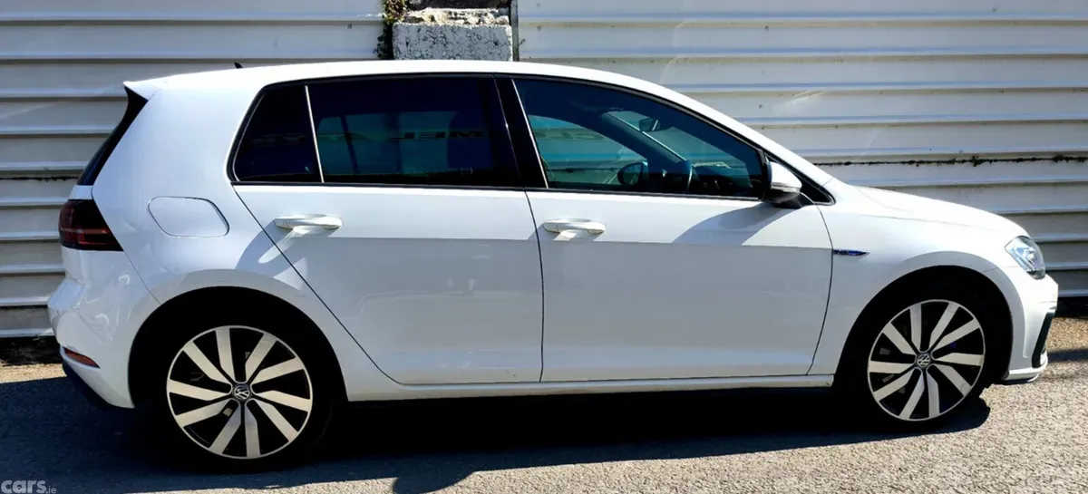 Volkswagen Golf Hatchback, Petrol Plug-in Hybrid, 2020, White