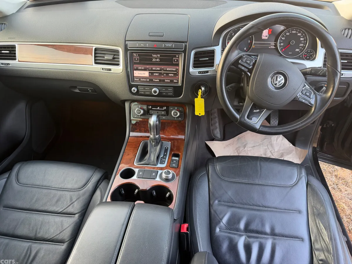 Volkswagen Touareg SUV, Diesel, 2015, Black