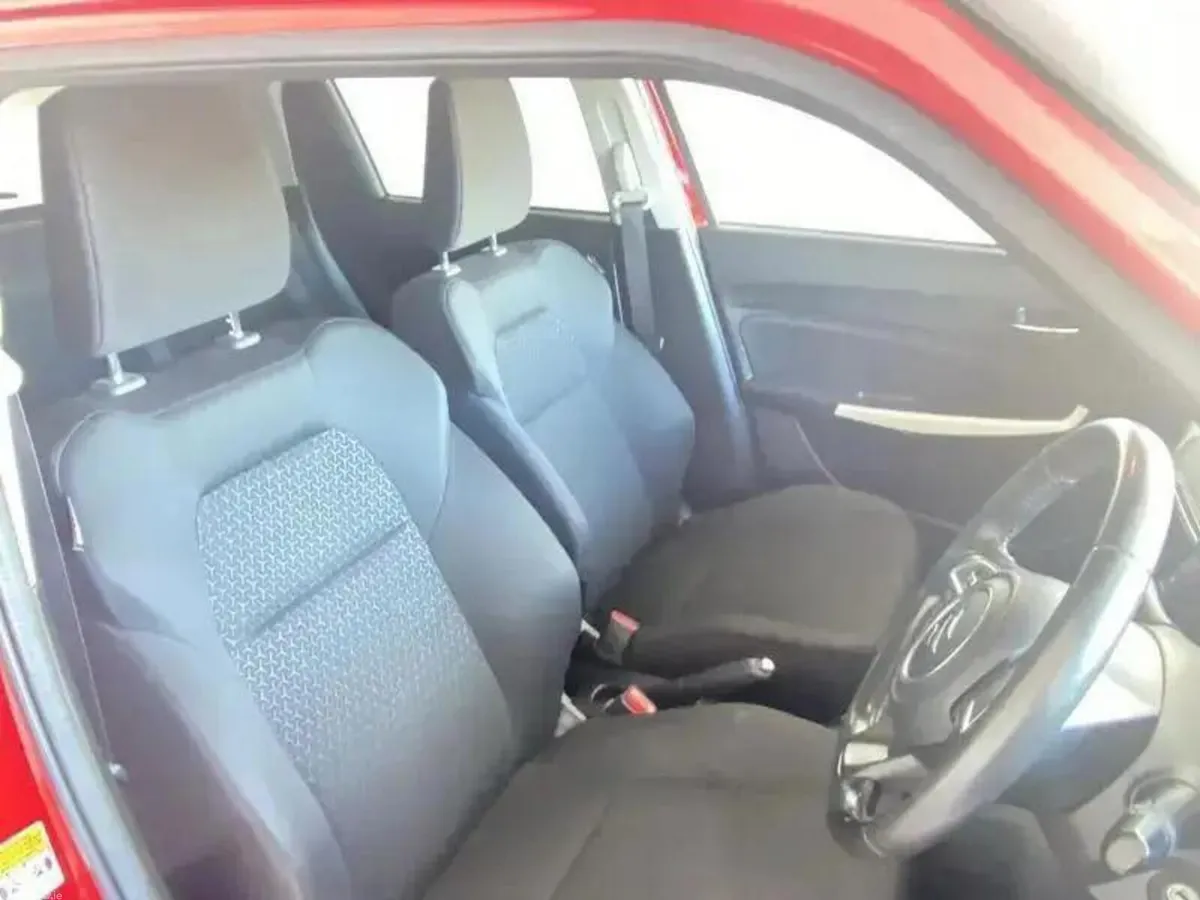 Suzuki Swift Hatchback, Petrol, 2018, Red