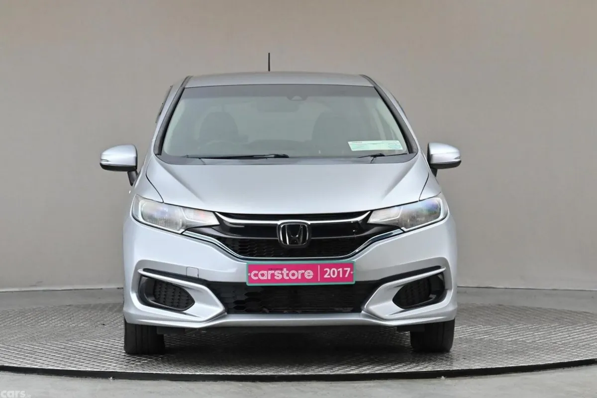 Honda Fit Hatchback, Petrol Hybrid, 2017, Silver