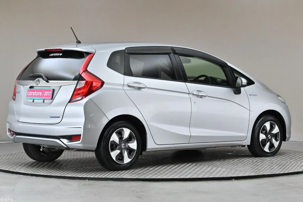 Honda Fit Hatchback, Petrol Hybrid, 2017, Silver