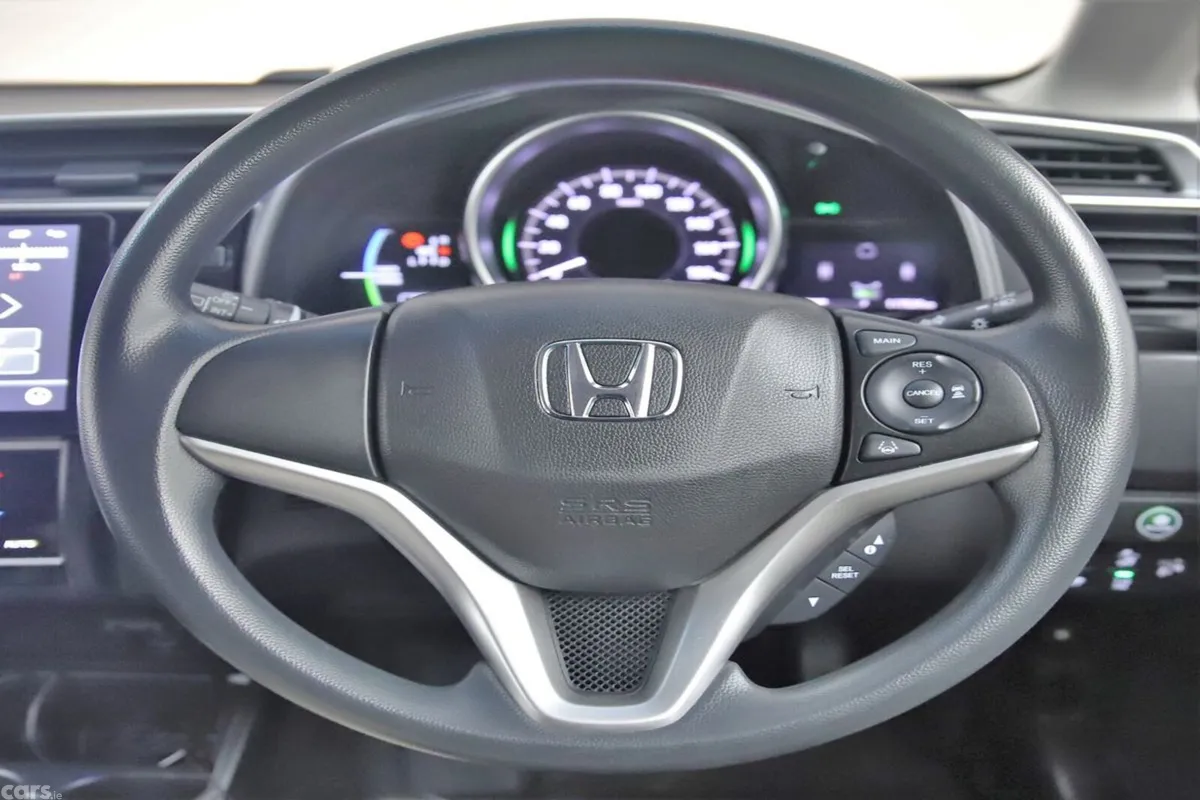 Honda Fit Hatchback, Petrol Hybrid, 2017, Silver