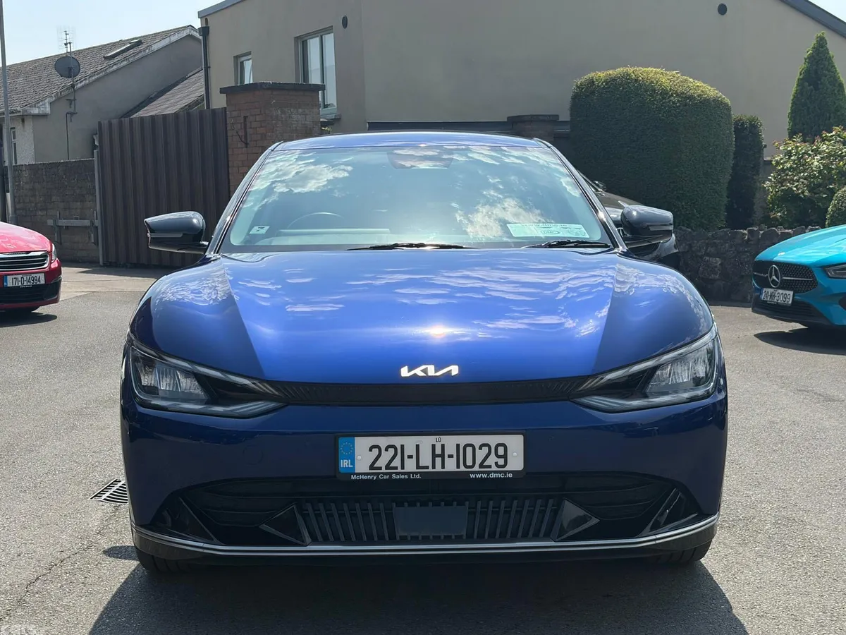 Kia EV6 MPV, Electric, 2022, Blue