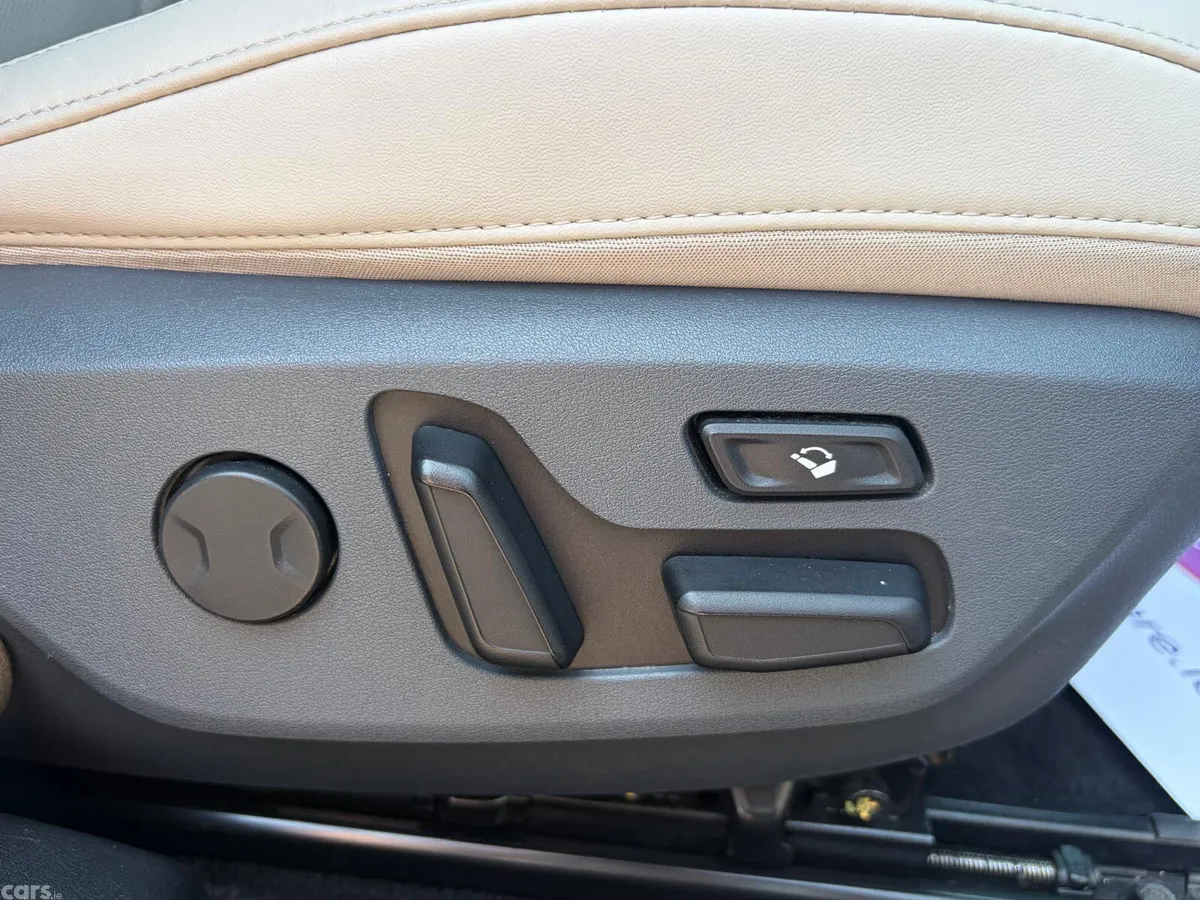 Kia EV6 MPV, Electric, 2022, Blue