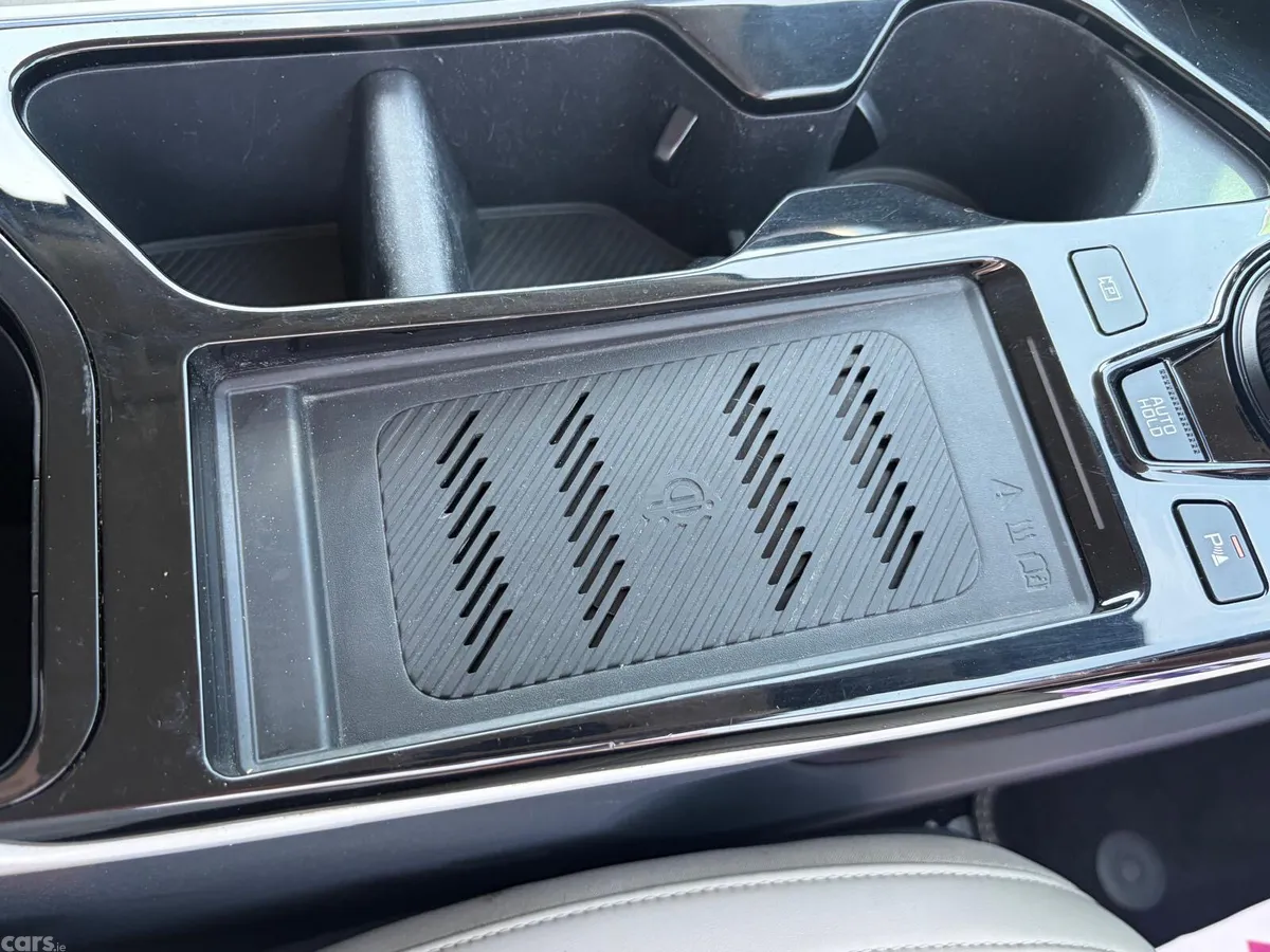 Kia EV6 MPV, Electric, 2022, Blue