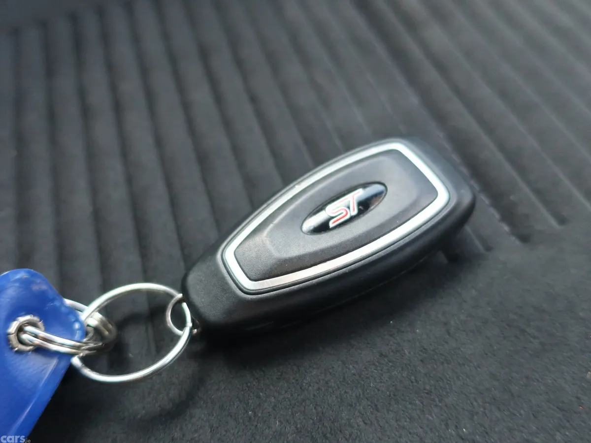 Ford Fiesta Hatchback, Petrol, 2019, Blue