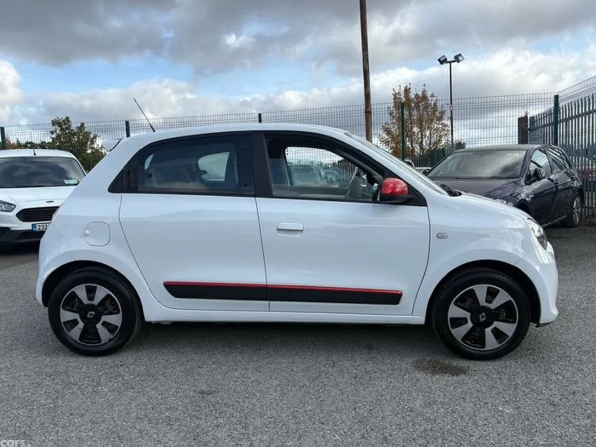 Renault Twingo Hatchback, Petrol, 2017, White