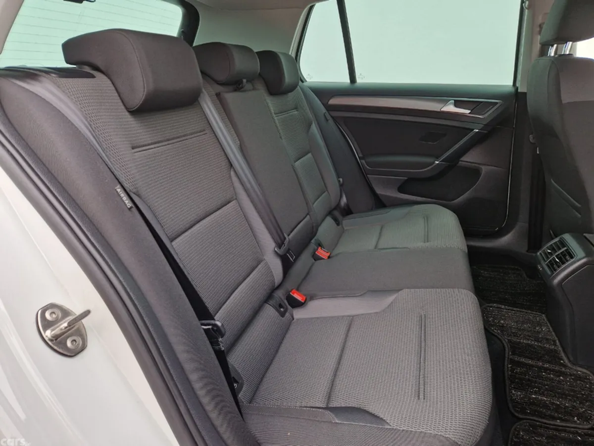Volkswagen Golf Hatchback, Diesel, 2020, White