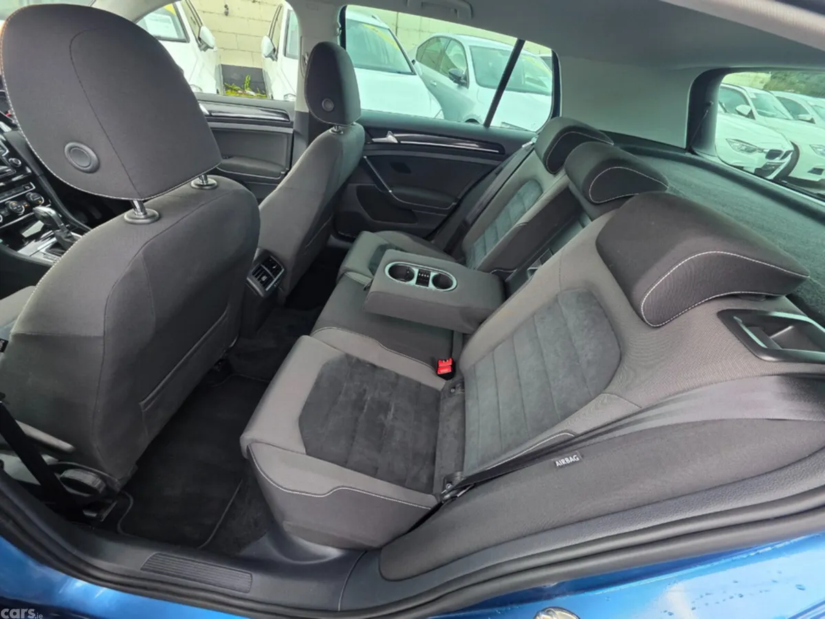 Volkswagen Golf Hatchback, Petrol, 2013, Blue