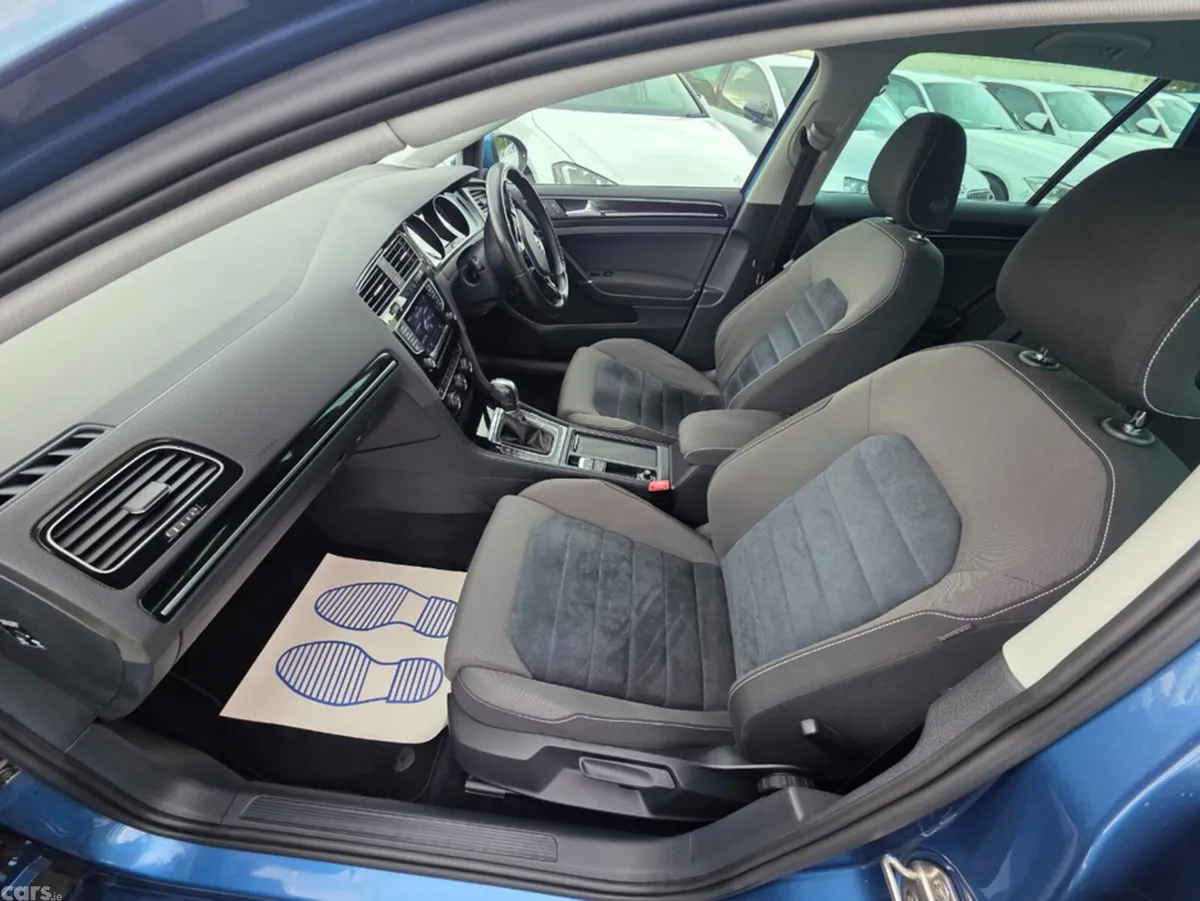Volkswagen Golf Hatchback, Petrol, 2013, Blue