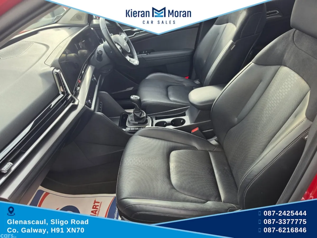 Kia Sportage MPV, Diesel, 2024, Red