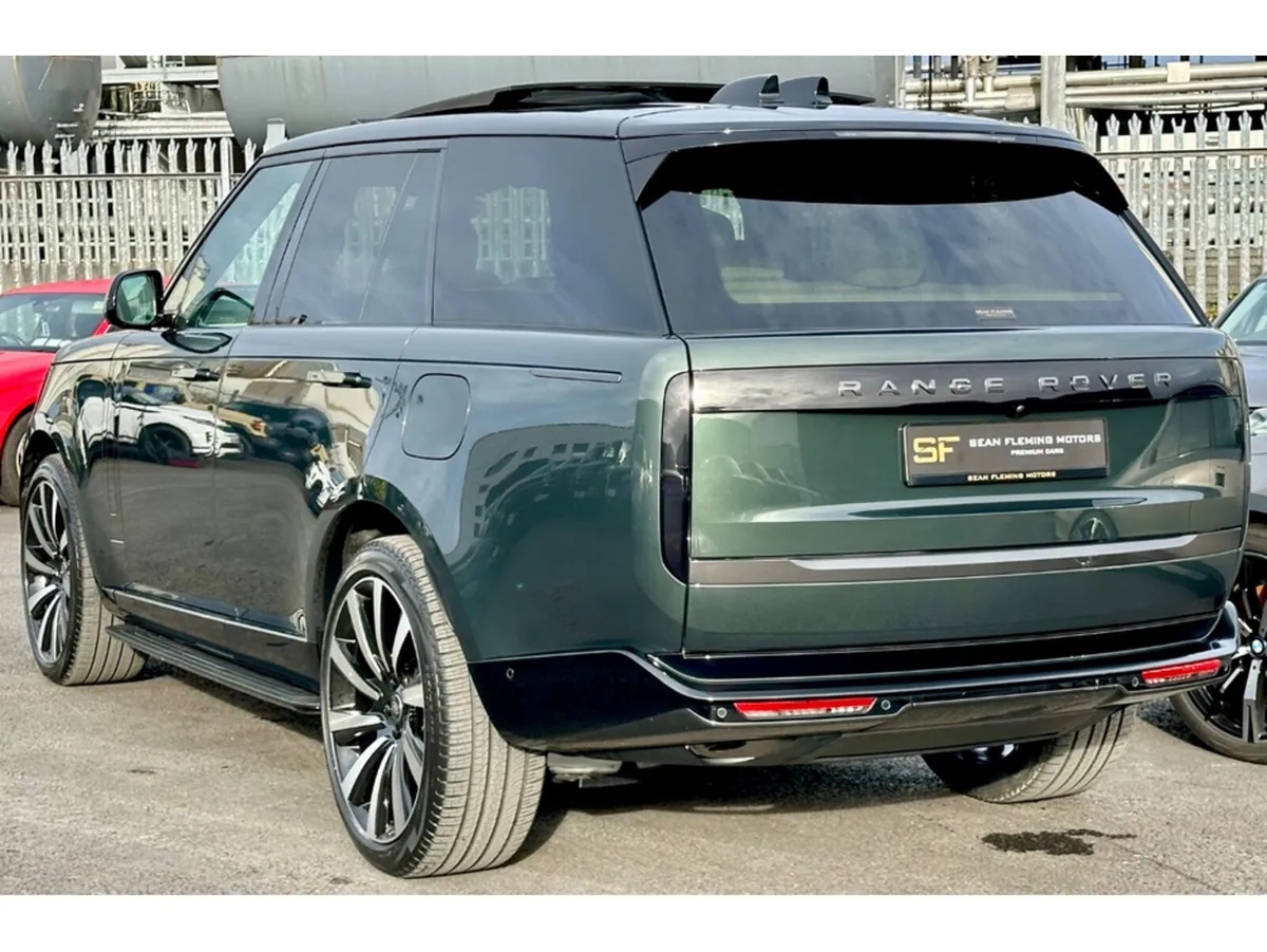 Land Rover Range Rover SUV, Petrol Plug-in Hybrid, 2026, Green