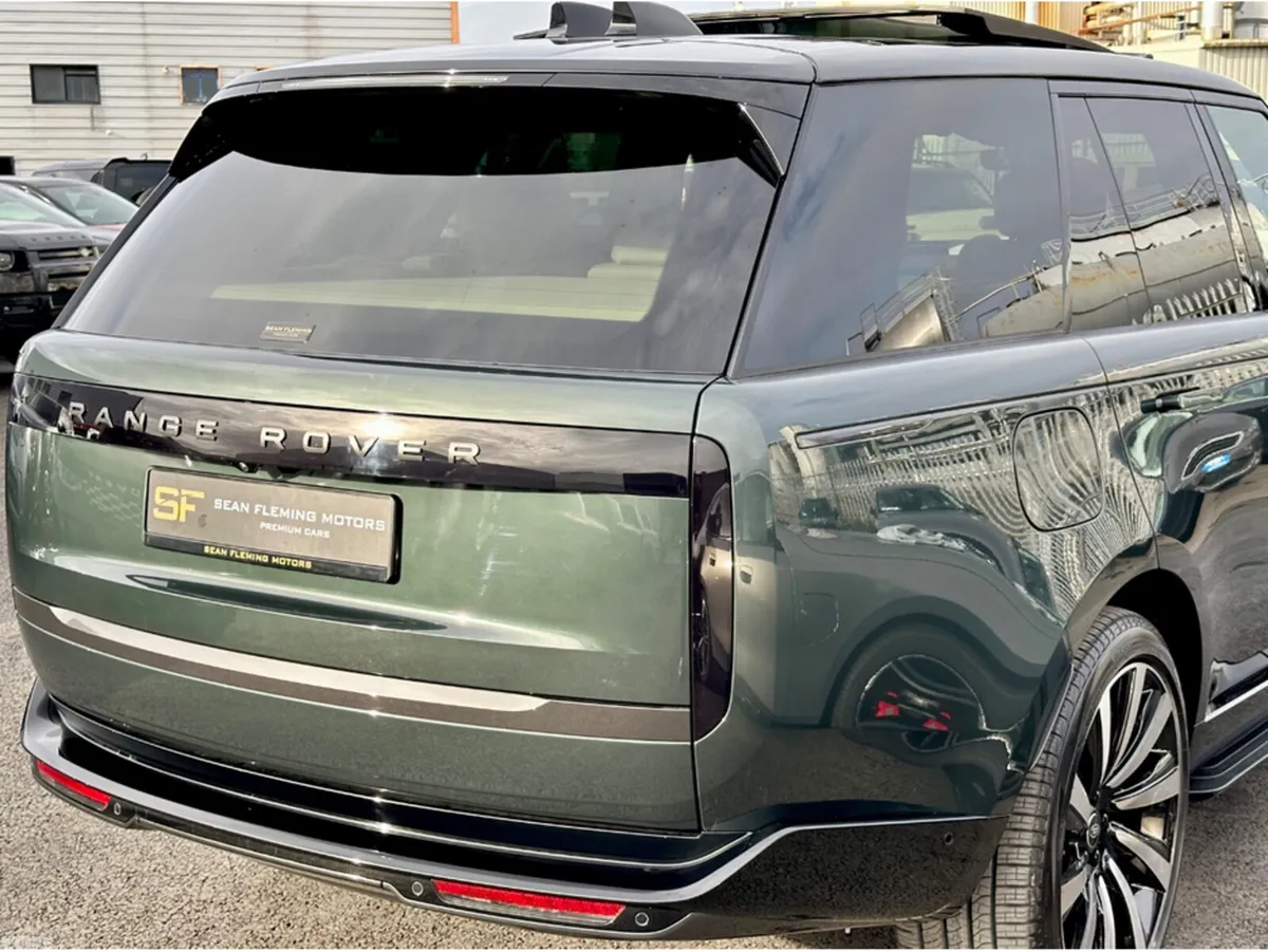 Land Rover Range Rover SUV, Petrol Plug-in Hybrid, 2026, Green