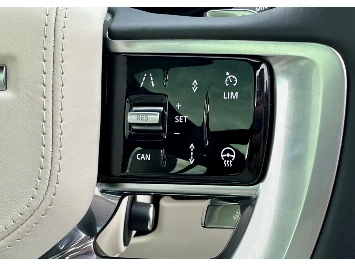 Land Rover Range Rover SUV, Petrol Plug-in Hybrid, 2026, Green