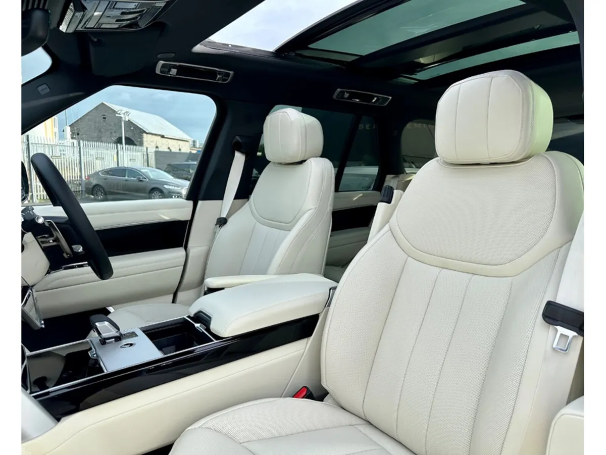Land Rover Range Rover SUV, Petrol Plug-in Hybrid, 2026, Green