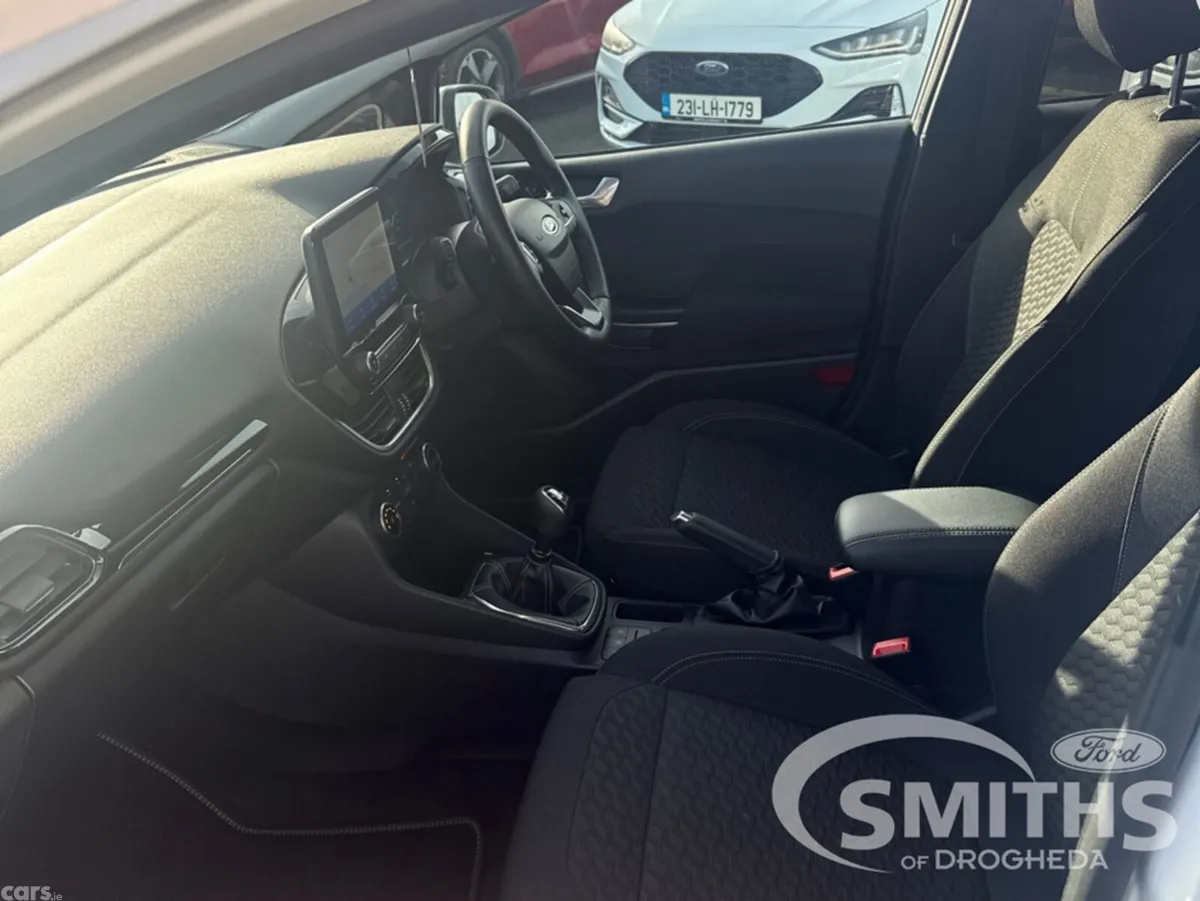 Ford Fiesta Hatchback, Petrol, 2022, White