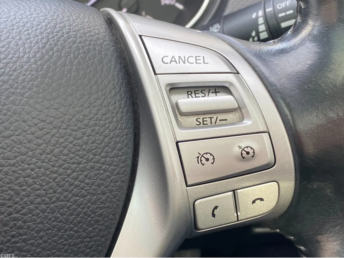 Nissan Qashqai MPV, Diesel, 2015, Black