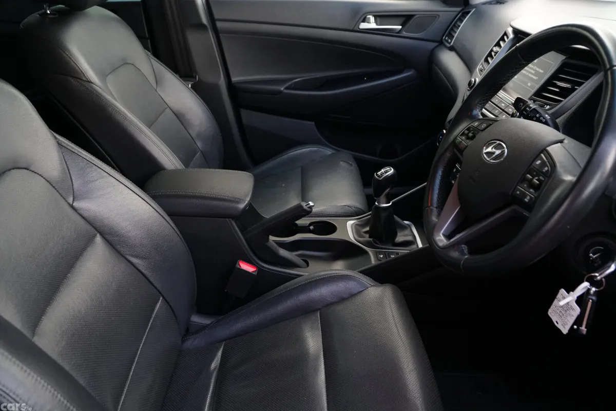 Hyundai Tucson SUV, Diesel, 2017, Blue