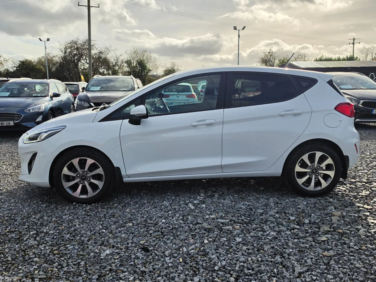 Ford Fiesta Hatchback, Petrol, 2020, White