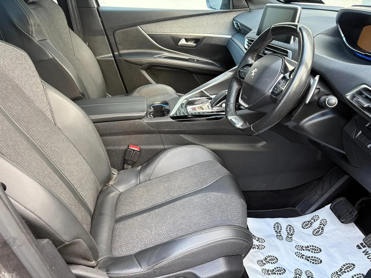 Peugeot 3008 MPV, Diesel, 2020, Grey