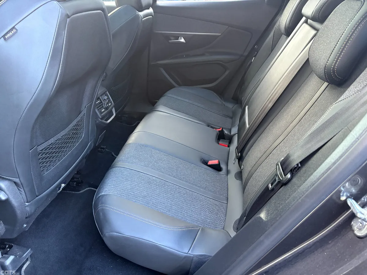 Peugeot 3008 MPV, Diesel, 2020, Grey