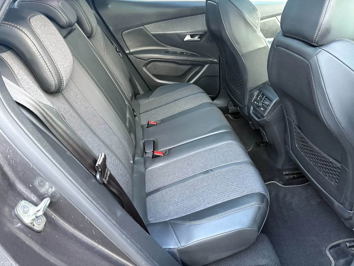 Peugeot 3008 MPV, Diesel, 2020, Grey