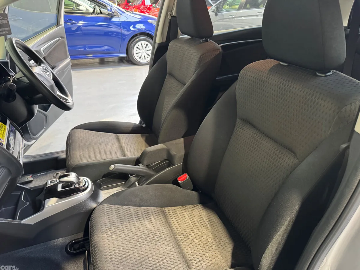 Honda Fit Hatchback, Petrol Hybrid, 2018, Silver