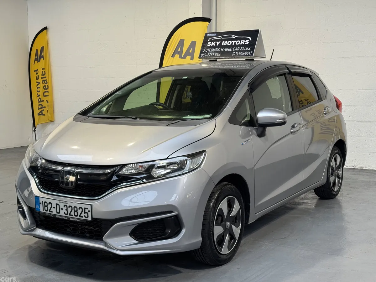 Honda Fit Hatchback, Petrol Hybrid, 2018, Silver