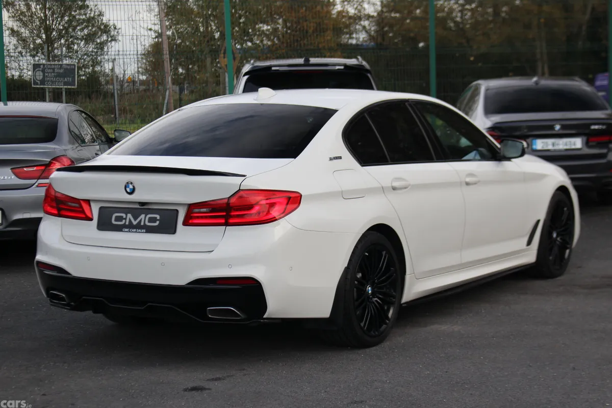 BMW 5-Series Saloon, Petrol Plug-in Hybrid, 2019, White