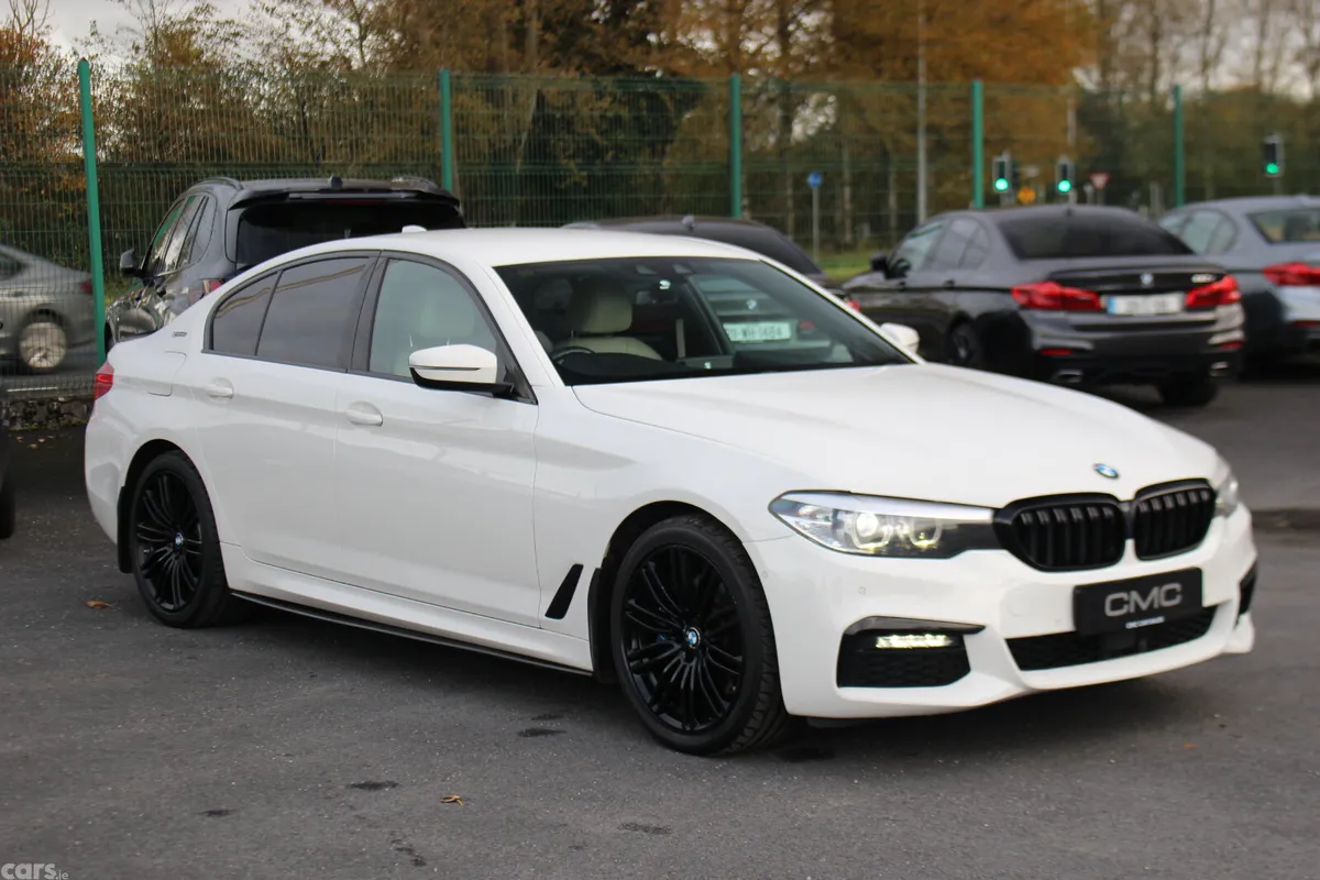 BMW 5-Series Saloon, Petrol Plug-in Hybrid, 2019, White