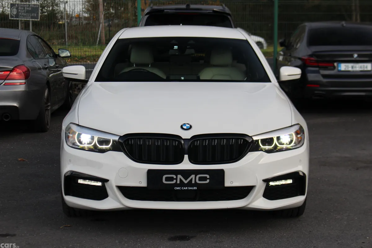 BMW 5-Series Saloon, Petrol Plug-in Hybrid, 2019, White